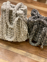 Load image into Gallery viewer, Chunky Knit Bag - digital download pattern
