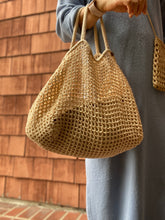 Load image into Gallery viewer, Picnic Net Bag - digital download pattern
